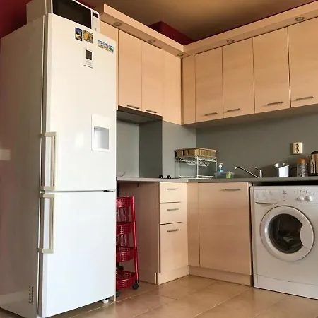 2br, тристаен In Complex Life *