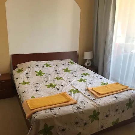 2br, тристаен In Complex Life سوزوبول